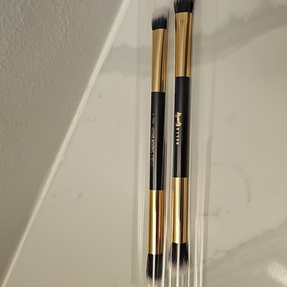 Belle Beauty Double Shadow Brush No. 4. Set Of Two. New In Packaging.
